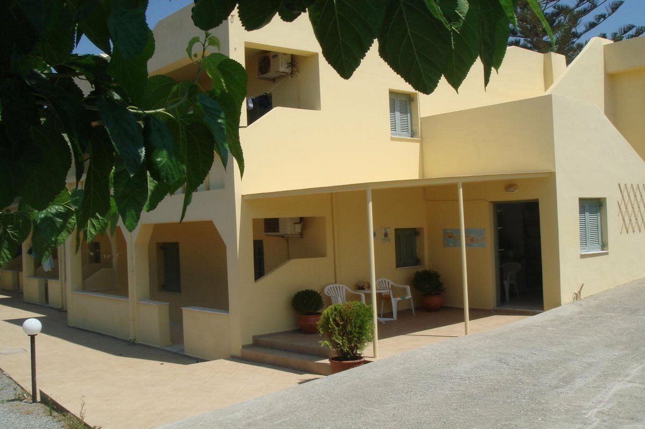 Keti Apartments Adelianos Kampos Exterior photo